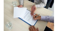Bồi thường thiệt hại trong hợp đồng là gì? Căn cứ xác định bồi thường