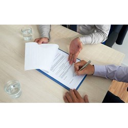 Bồi thường thiệt hại trong hợp đồng là gì? Căn cứ xác định bồi thường