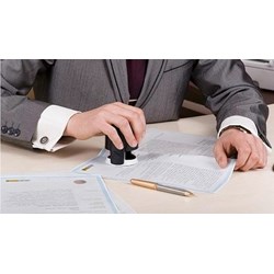 Công chứng viên là gì? Tiêu chuẩn trở thành công chứng viên