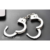 Hình phạt tù là gì ? Khi nào được tạm đình chỉ chấp hành hình phạt tù  