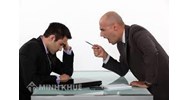 Khiển trách là gì? Áp dụng hình thức kỷ luật khiển trách thế nào?
