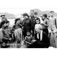 Nhân dân là gì ? Vị trí, vai trò của Nhân dân trong sự nghiệp cách mạng Việt Nam theo tư tưởng chính trị Hồ Chí Minh