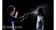 Vượt quá giới hạn phòng vệ chính đáng là gì? Ví dụ chi tiết