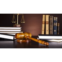 Hành vi lừa đảo chiếm đoạt đất đai của cụ già 80 tuổi?