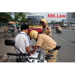 Vượt xe ô tô như thế nào là đúng quy định của pháp luật ? Mức xử phạt lỗi vượt xe sai luật