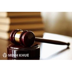 Tiêu chuẩn để được bầu làm trưởng thôn ? Quyền hạn của trưởng thôn hiện nay là gì ?