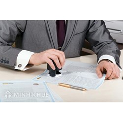 Ký tên và đóng dấu vào văn bản như thế nào là đúng luật?