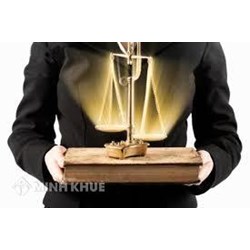 Quyền hạn của hội đồng xét xử phúc thẩm vụ án dân sự là gì ?