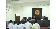 Trình tự phiên tòa xét xử vụ án hình sự sơ thẩm tiến hành như thế nào?