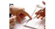 Phân biệt quyết định hành chính với quyết định của cơ quan tư pháp ?