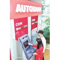 Tại sao phải bảo vệ quyền lợi người tiêu dùng trong hoạt động của các tổ chức tín dụng?