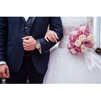Nghĩa vụ của vợ và chồng trong quan hệ hôn nhân là gì ?