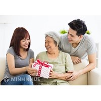 Tặng cho quyền sử dụng đất và quan niệm tặng cho đất đai theo truyền thống gia tộc.