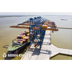 Quyền của người vận chuyển theo chuyến trong việc xử lý hàng hóa vận chuyển khi bị xô lệch và thời gian, tuyến đường vận chuyển