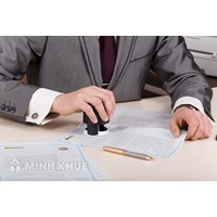 Khái niệm công chứng và đặc điểm của hoạt động công chứng là gì?