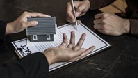 Tịch thu vật, tiền trực tiếp liên quan đến tội phạm là gì? Ví dụ