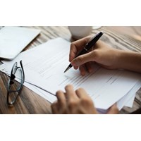 Quyền và nghĩa vụ của bên cung ứng dịch vụ trong hợp đồng dịch vụ