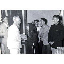 Chủ tịch Hồ Chí Minh sáng lập ra Nhà nước Việt Nam Dân chủ Cộng hòa?