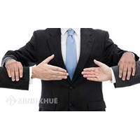 Trách nhiệm bồi thường thiệt hại khi vi phạm hợp đồng trong thương mại quốc tế.