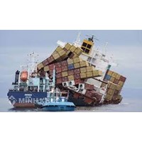 Tranh chấp liên quan đến dịch vụ và rủi ro trong lĩnh vực hàng hải.