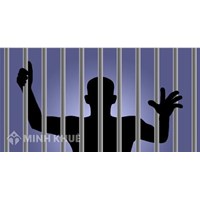 Quyền không bị bắt giam, giữ tùy tiện và quyền được đối xử nhân đạo, tôn trọng nhân phẩm với những người bị tước tự do