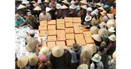 Tội cố ý làm trái quy định về phân phối tiền, hàng cứu trợ Điều 231 BLHS
