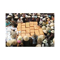 Tội cố ý làm trái quy định về phân phối tiền, hàng cứu trợ Điều 231 BLHS