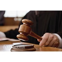 Phân tích quá trình xét xử vụ án dân sự trong phiên tòa sơ thẩm.