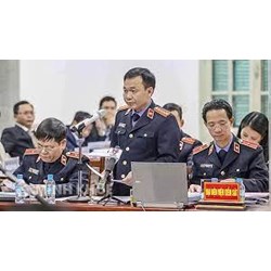 Điều tra viên, Kiểm sát viên, người khác có thẩm quyền tiến hành tố tụng, người tham gia tố tụng trình bày ỷ kiến được thực hiện như thế nào?