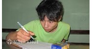 Tuổi của người bị buộc tội, người bị hại là người dưới 18 tuổi được xác định như thế nào?