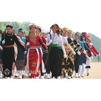 Nội dung giáo dục quyền con người cho mọi tầng lớp nhân dân