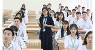 Phân tích hình thức và phương pháp thực hiện chính sách giáo dục và đào tạo pháp luật