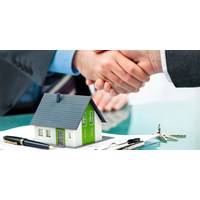 Quy định về tên gọi và hình thức của hợp đồng bảo đảm theo Bộ luật Dân sự.