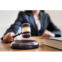 Cơ sở pháp lý của việc kiểm tra, giám sát của Tòa án đối với thi hành án hình sự?