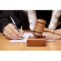 Thi hành hình phạt cấm đảm nhiệm chức vụ, cấm hành nghề hoặc làm công việc nhất định và hình phạt cấm cư trú?