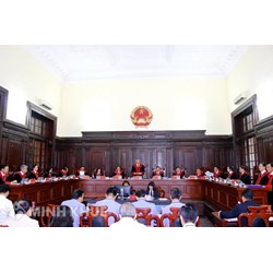 Nội dung mới trong quy định "Phát hiện bản án, quyết định đã có hiệu lực pháp luật cần xét lại theo thủ tục giám đốc thẩm" theo BLTTHS 2015
