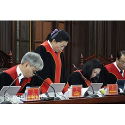 Điểm mới trong BLTTHS 2015 về thủ tục tiếp nhận thông báo bản án, quyết định của Tòa án đã có hiệu lực pháp luật cần xét lại theo thủ tục giám đốc thẩm