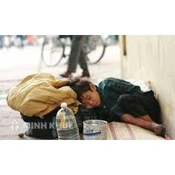 Trẻ em lang thang là gì? Thực trạng tiếp cận quyền của trẻ em lang thang