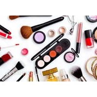 Sản xuất mỹ phẩm cần đáp ứng những điều kiện nào theo quy định pháp luật hiện nay?