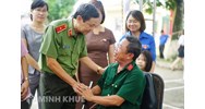 Chế độ ưu đãi đối với Anh hùng Lực lượng vũ trang nhân dân, Anh hùng lao động