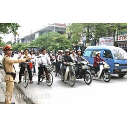 Văn hoá pháp luật trong lĩnh vực giao thông đường bộ trên địa bàn Hà Nội