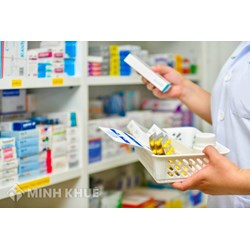 Điều kiện đối với người chịu trách nhiệm chuyên môn về dược của cơ sở xuất khẩu, nhập khẩu thuốc