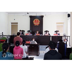 Những vấn đề pháp lý liên quan đến quyền bào chữa của người bị buộc tội