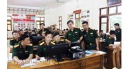Đối tượng, điều kiện kéo dài tuổi phục vụ tại ngũ đối với quân nhân chuyên nghiệp