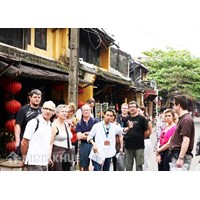 Quy định về hỗ trợ viên chức hoạt động nghệ thuật và người lao động là hướng dẫn viên du lịch