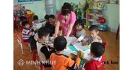 Giáo viên mầm non có phải là viên chức và có được biên chế hay không?