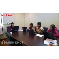 Sinh viên hoàn thành khóa đào tạo kỹ năng tại Công ty Luật Minh Khuê
