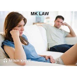 Tòa án gửi giấy triệu tập ly hôn nhưng không lên thì giải quyết thế nào?