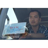  Hai xe tải loại 1.5 tấn và 7 tấn  có thuộc vào trường hợp phải dán phù hiệu hay không ?