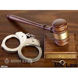 Đơn khởi kiện về quyền xâm phạm đời tư ?